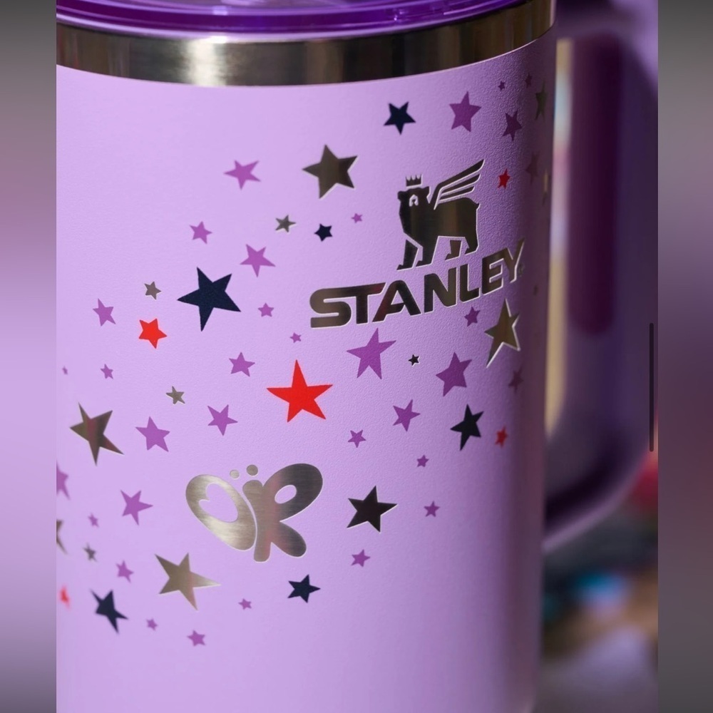 Brand new Stanley X Olivia- Olivia Rodrigo 40 oz Quencher